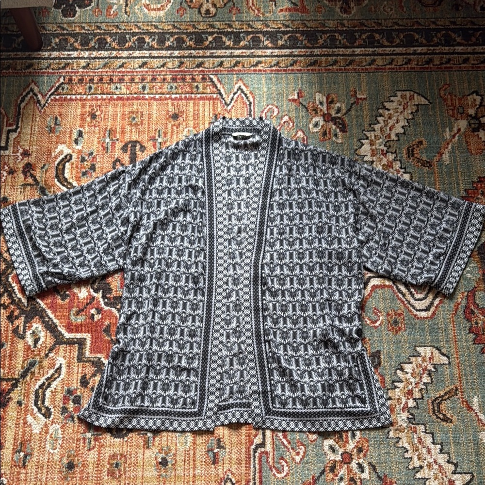 Black and White Patterned Kimono